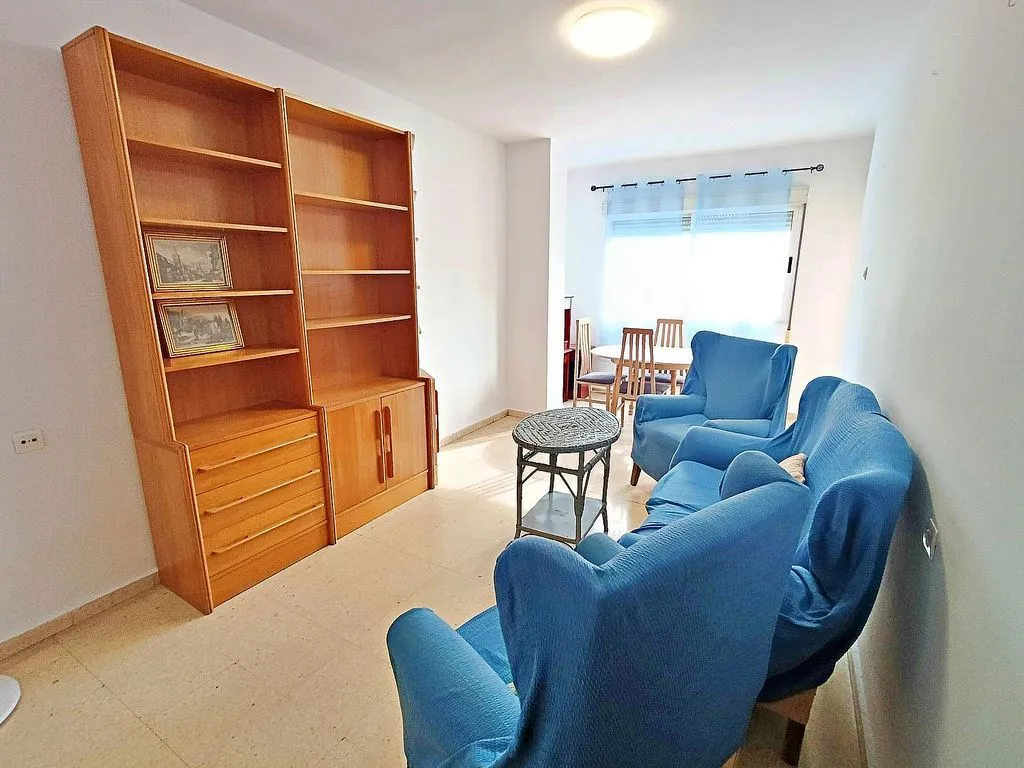 Soggiorno - Student Flat with Balcony in Central Location