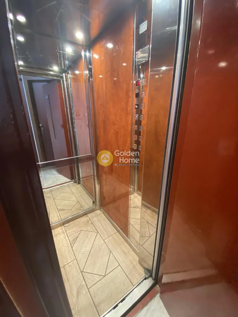 Hallway - Apartment with Panoramic View in Neos Kosmos Centre