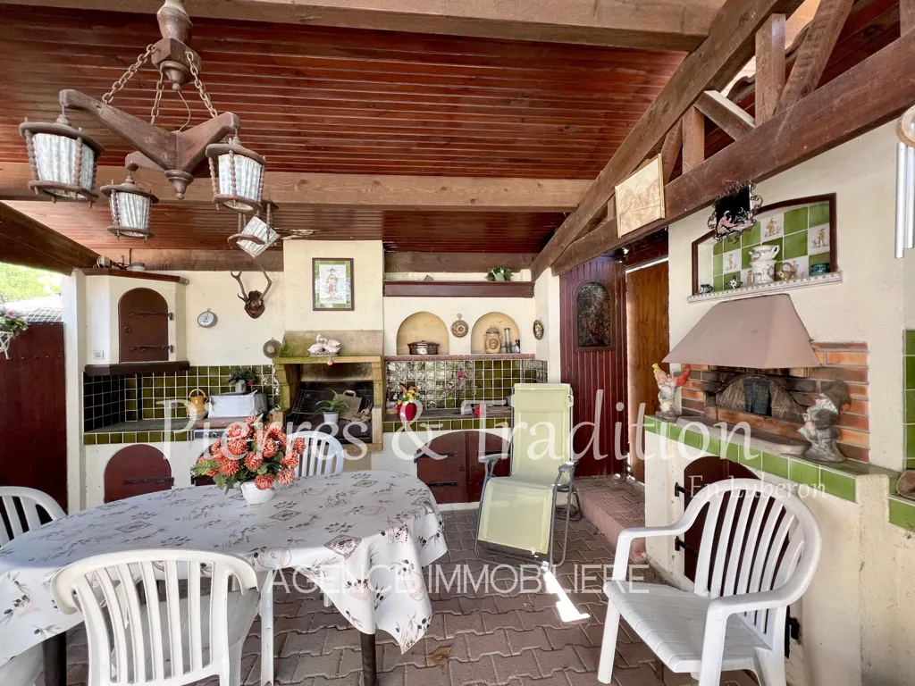 Terrass - Ground Floor House with Garden in Céreste
