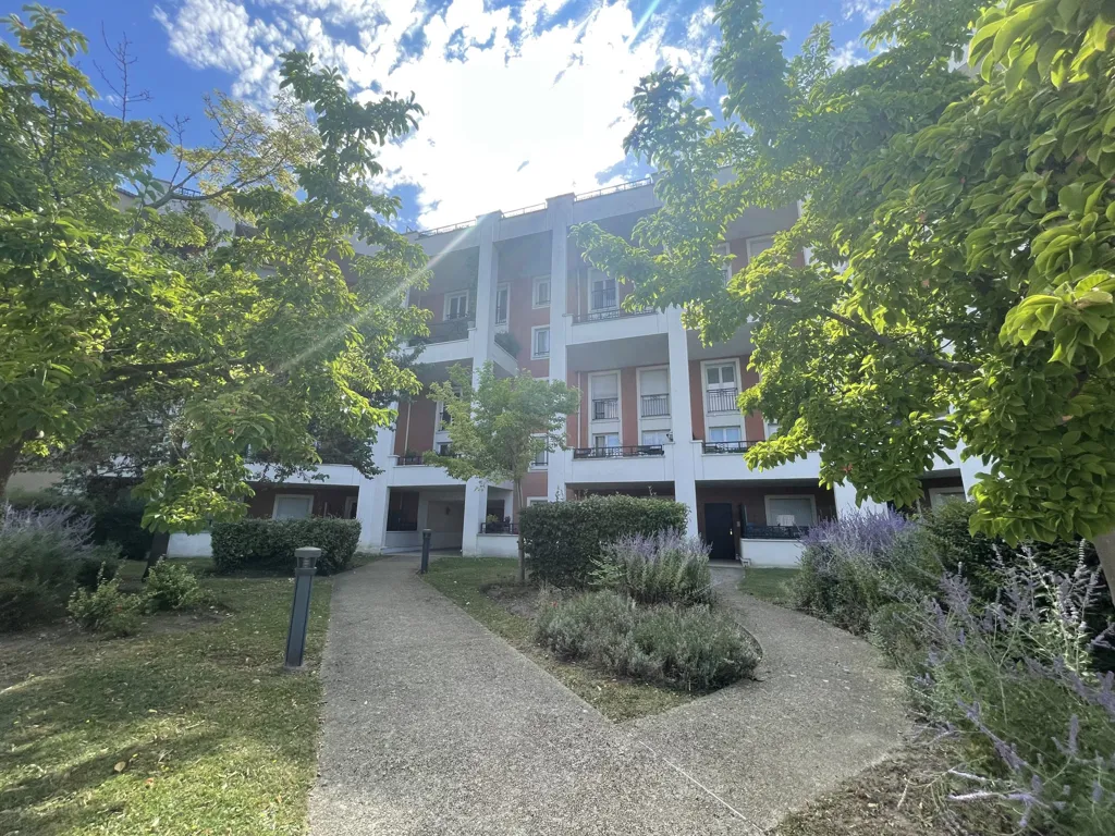 Välivaade - Duplex Apartment with Terrace in Saint-Ouen-l'Aumône