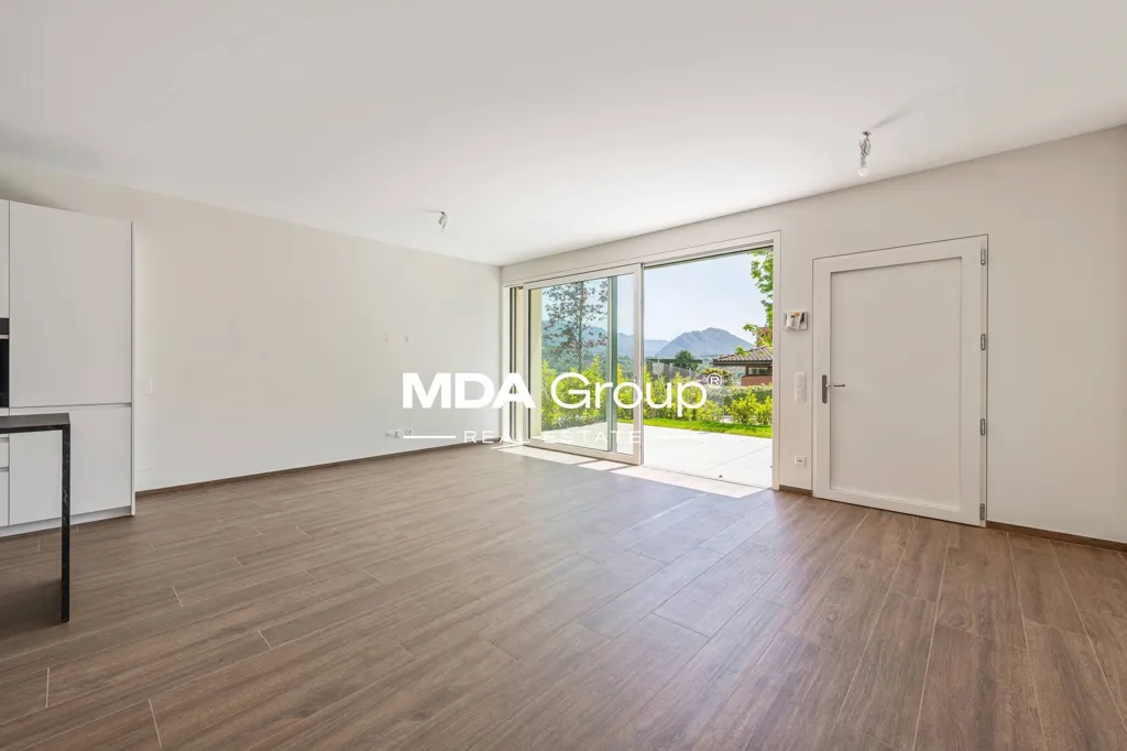 Elutuba - Modern Townhouse with Mountain View in Manno