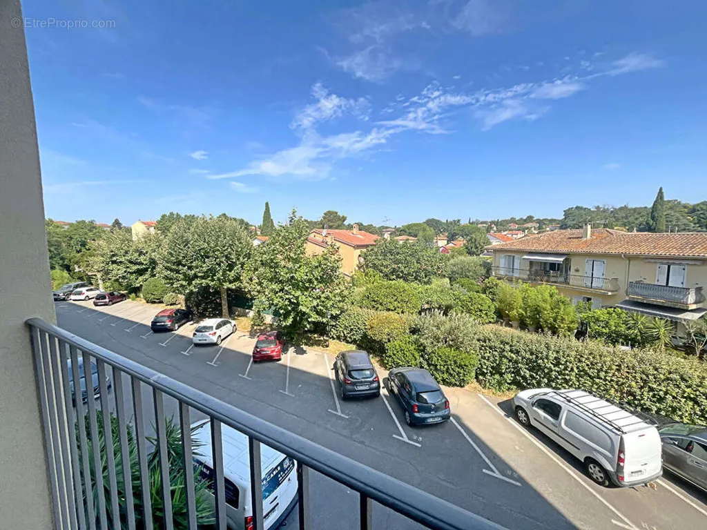 Balcon - Appartement T3 au Calme avec Terrasse à Paris