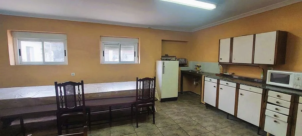Cuisine - Rural House with Terrace in Carracedelo