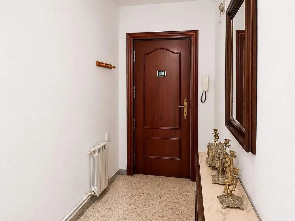 Esik - Apartment with Balcony and Views in Delicias