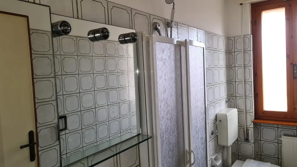 Salles de bain - Apartment with Sea View in Lido di Camaiore
