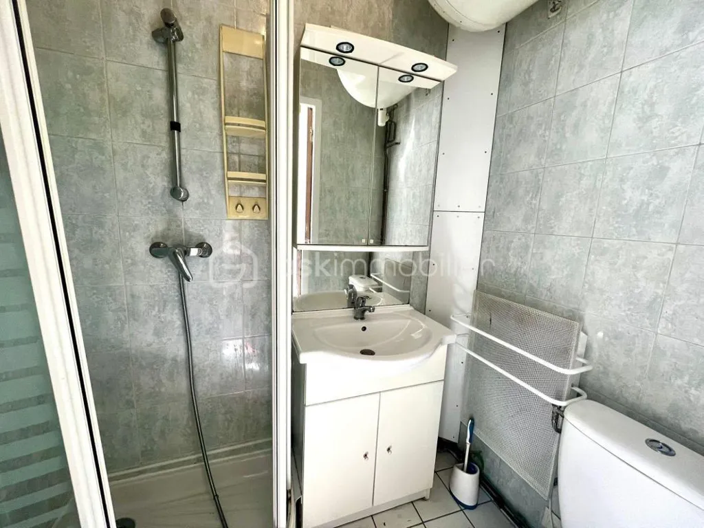 Bagni - Mezzanine Studio in Paris 20e
