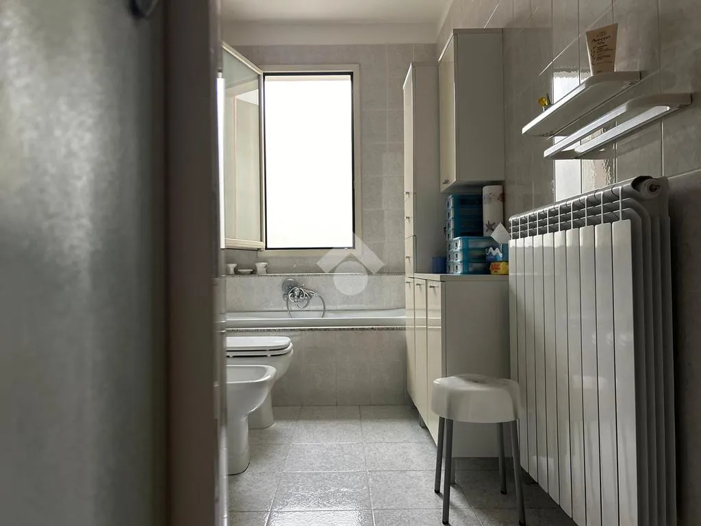 Bagni - Independent Two-Unit Building in Grottaglie
