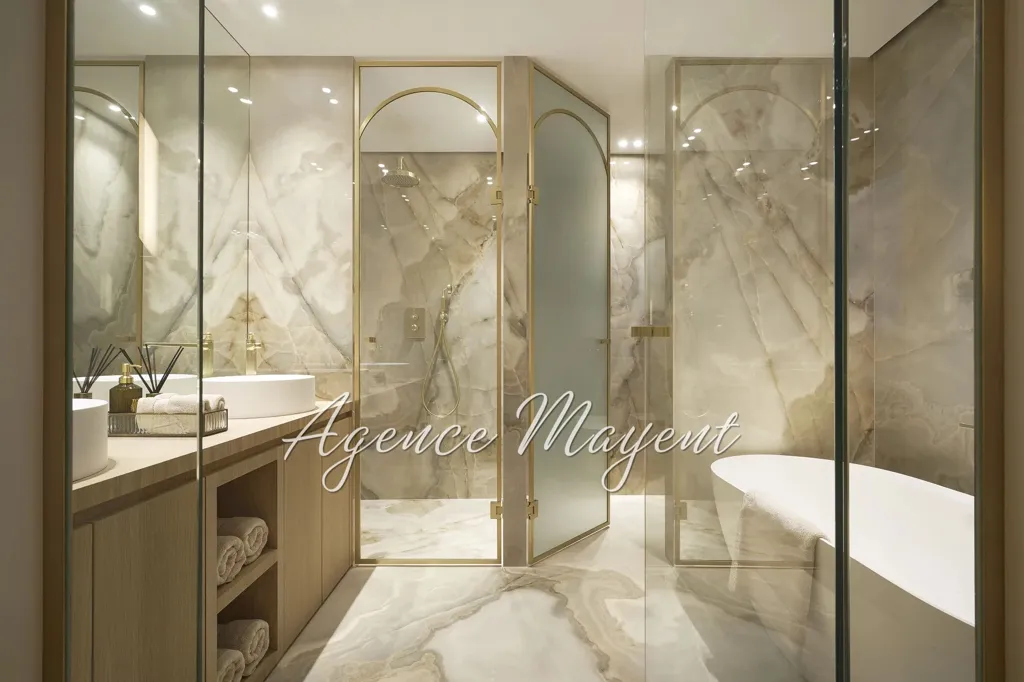 Salles de bain - Appartement Luxe avec Vue Mer à Cannes