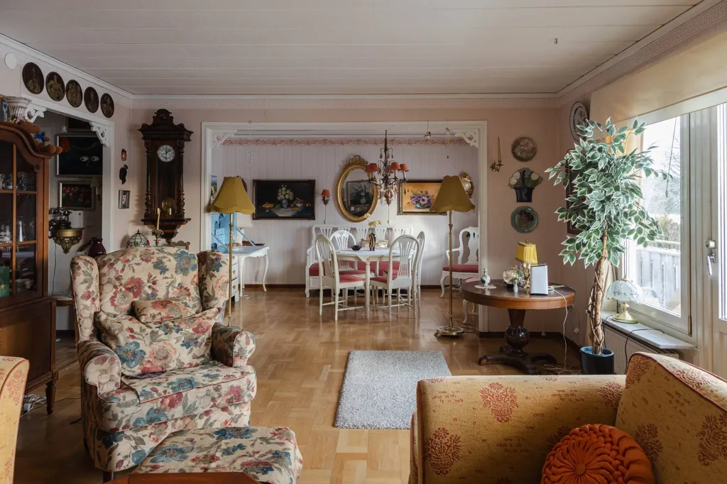 Séjour - Maison 6 pièces à Eskilstuna kommun