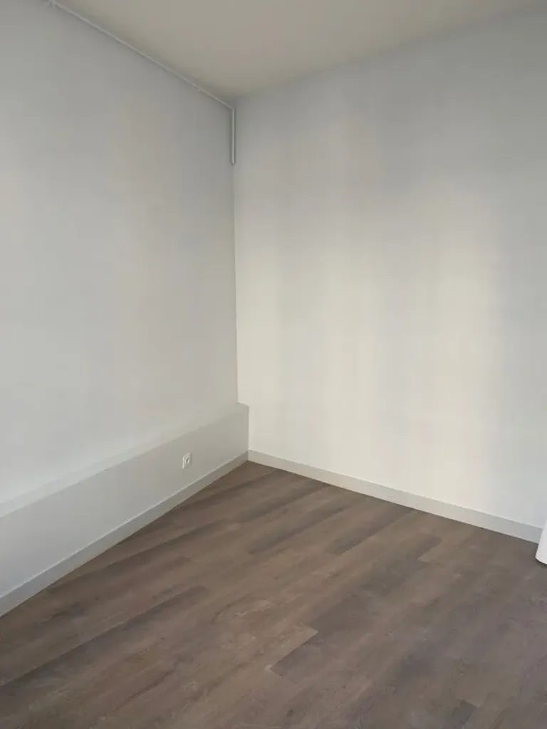 Pièces - Appartement de 2 Chambres dans le Quartier Ravinelle à Nancy