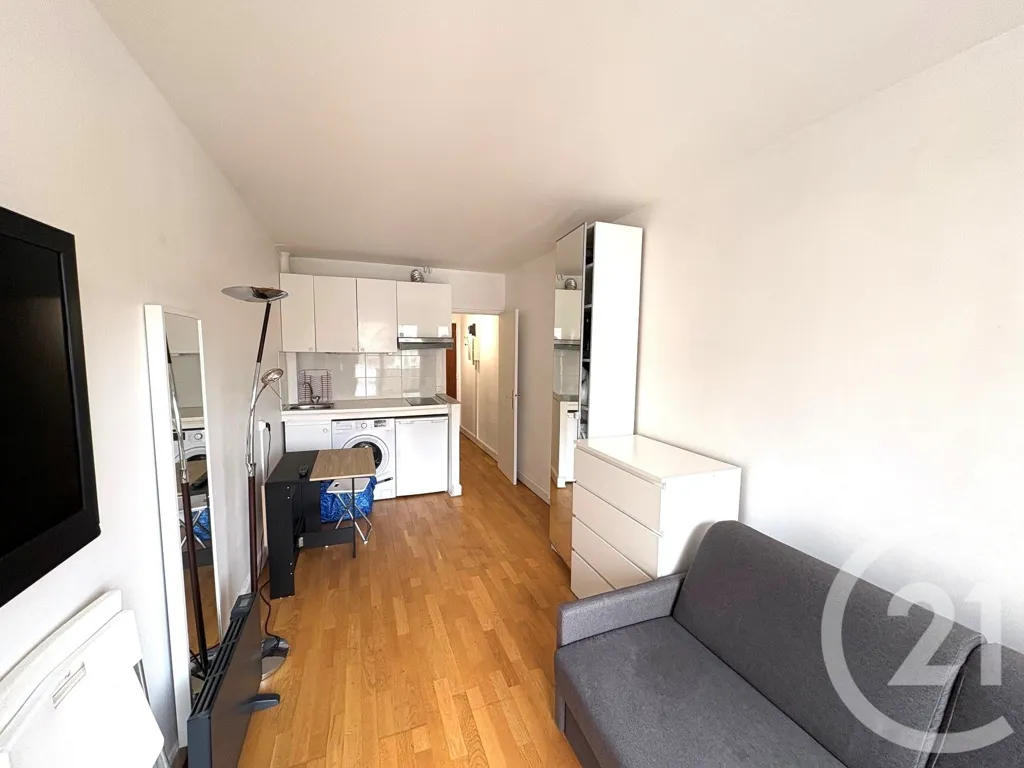Soggiorno - Studio with Balcony in Paris 16e