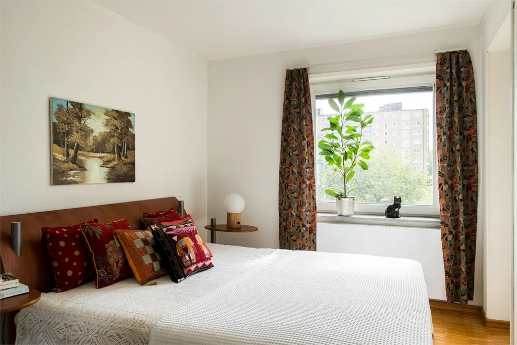 Magamistoad - Five-Room Apartment with Balcony in Malmö