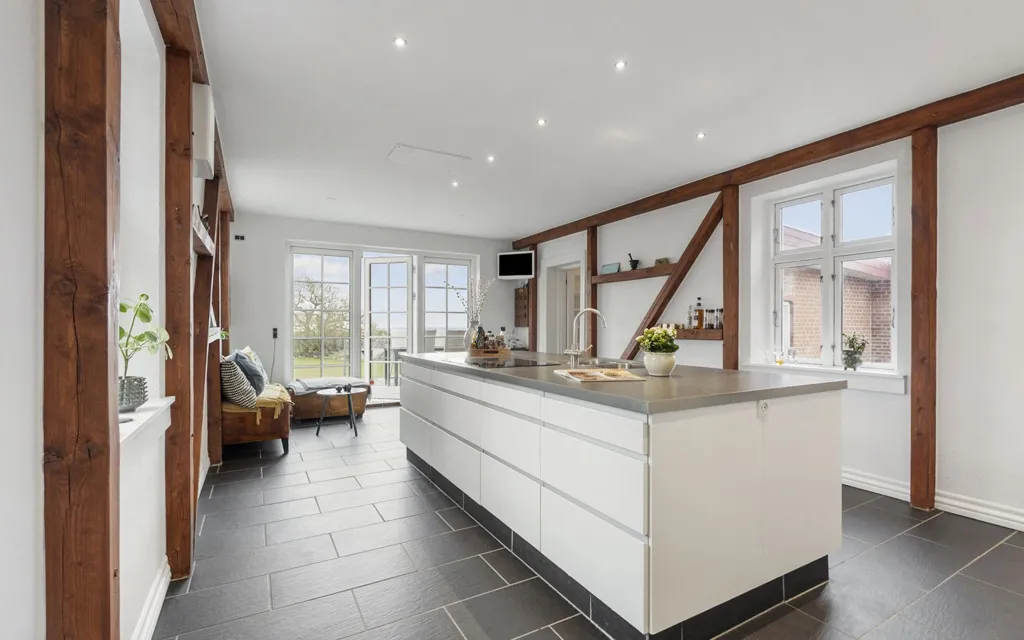 Maison 7 pièces à Assens