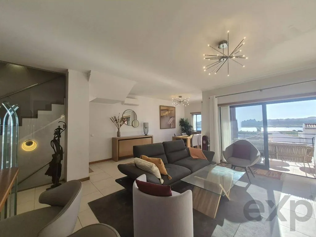 Elutuba - Luxury Triplex with Pool in Ferragudo