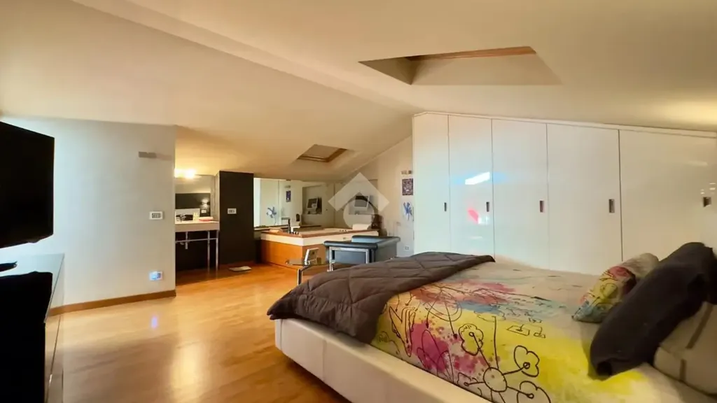 Magamistoad - Rustic 3-Bedroom in Crema's Historic Centre