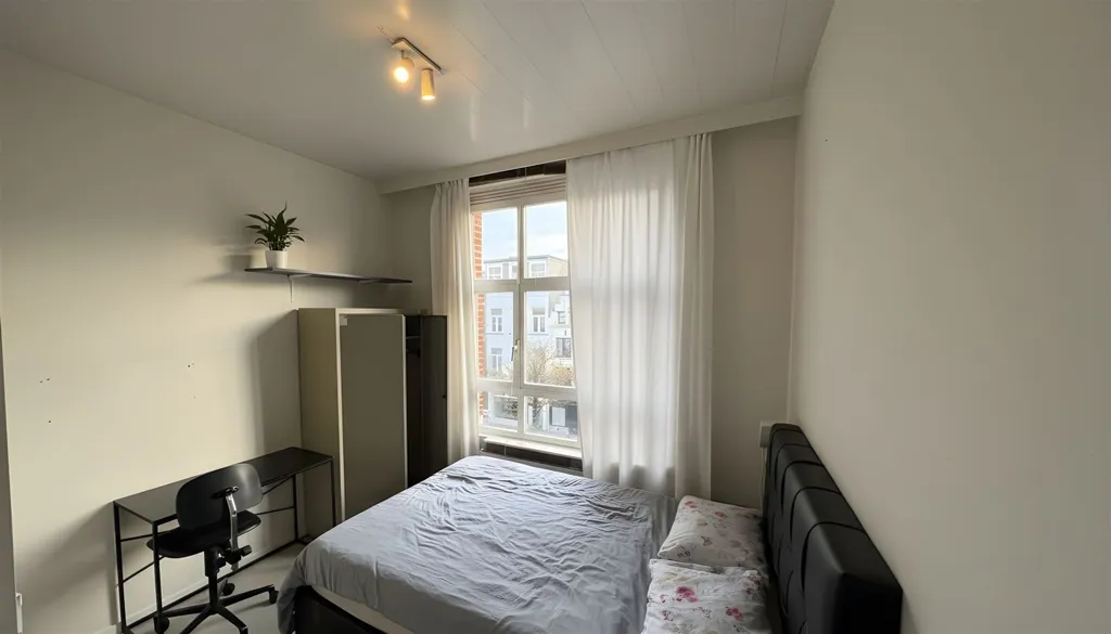 Magamistoad - Student House with Commercial Space in Antwerp