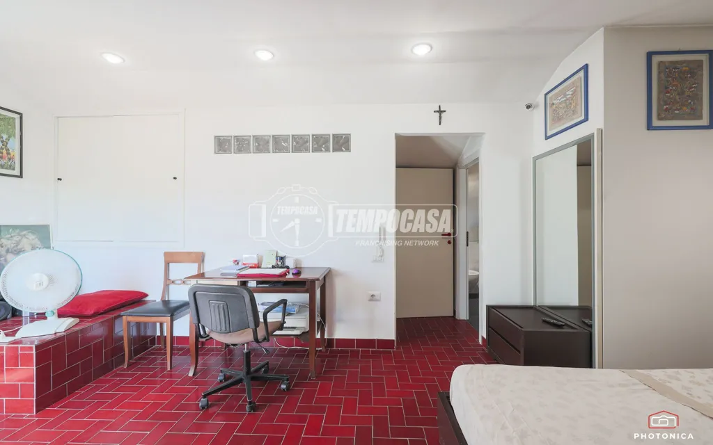 Magamistoad - Terraced Villa with Two Apartments in Cattolica