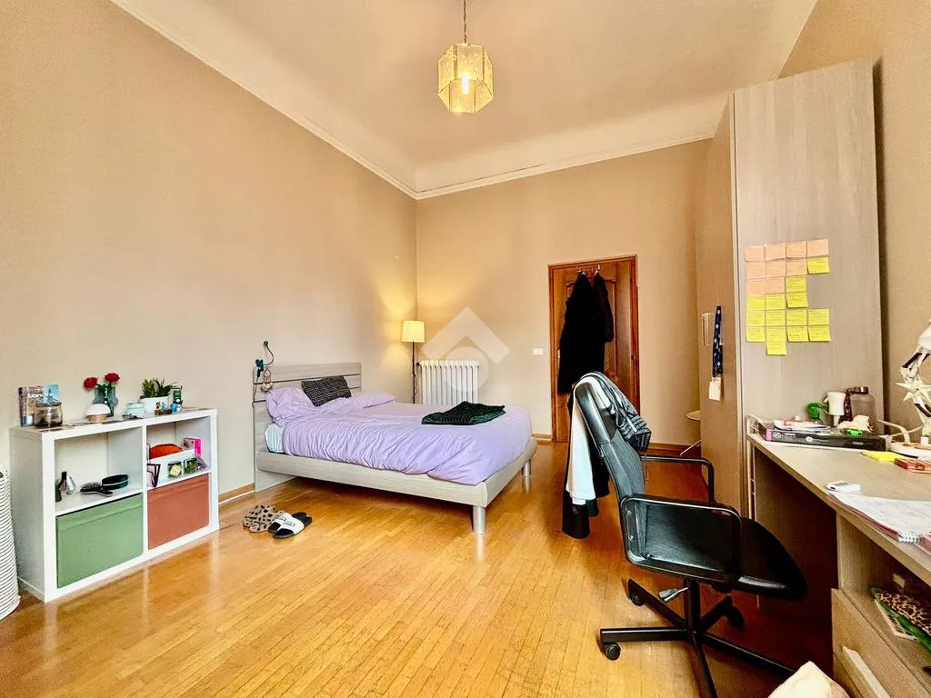 Bedrooms - Period Apartment with Balcony in Florence