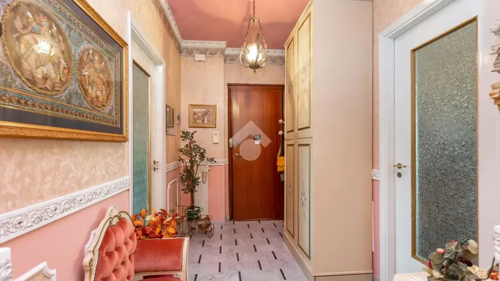 hallway_entrance