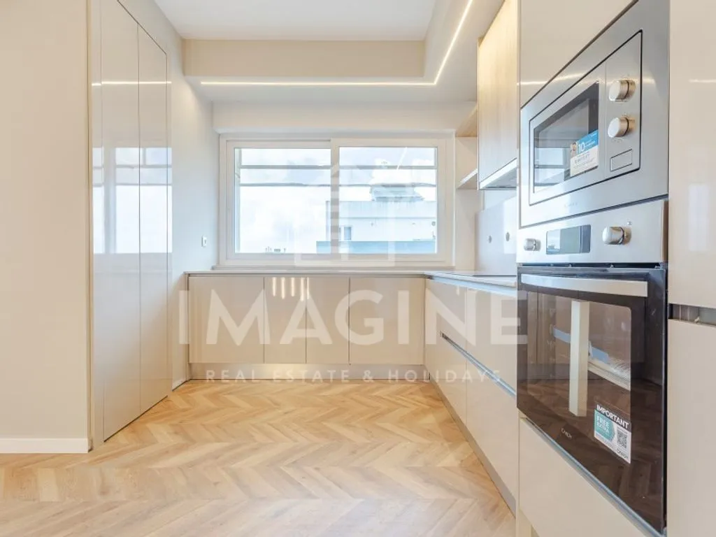 Cuisine - Luxury Apartment with Central Location in Setúbal