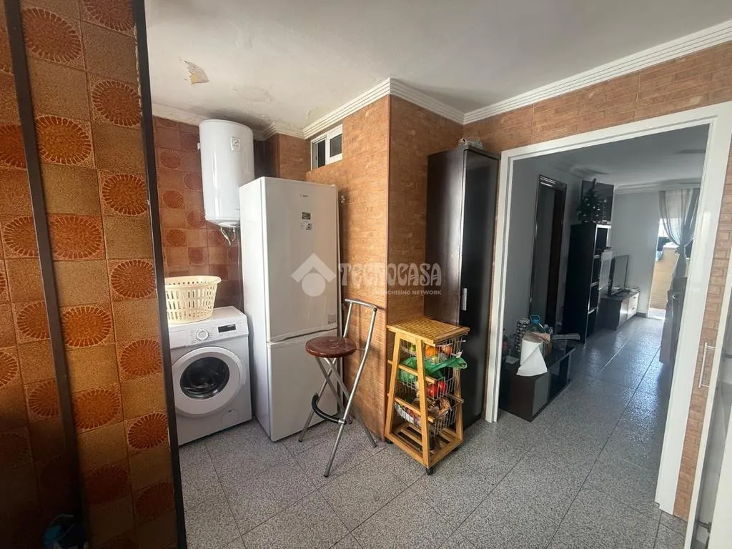 Buanderie - 1970s Flat with Air Conditioning in Huelva