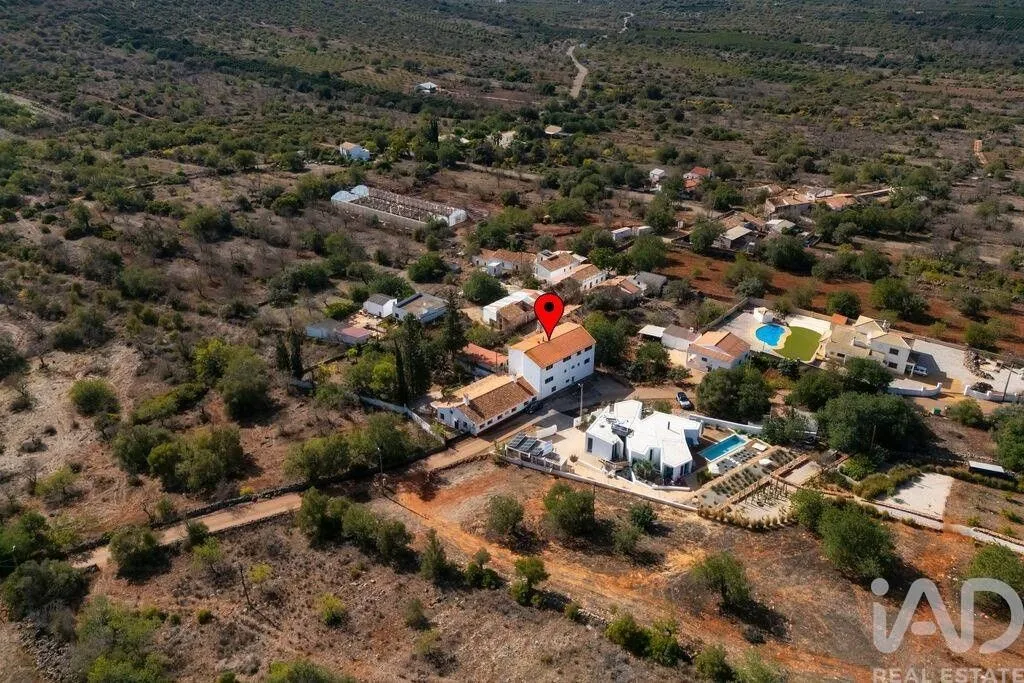 Õhuvaade - Luxury House with Tourism Potential in Alte