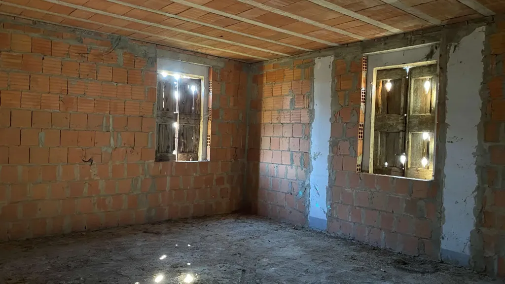 Pièces - Rustic Property with Land in Baggiovara, Modena