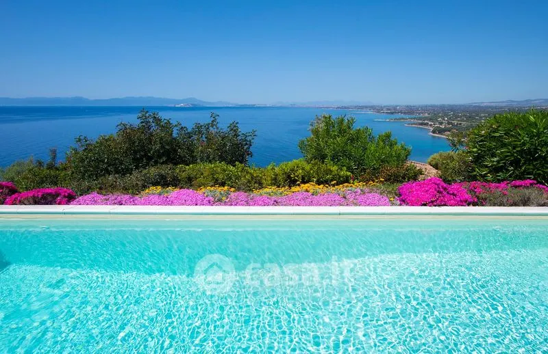 Piscine - Bifamiliar Villa with Sea View in Quartu Sant'Elena