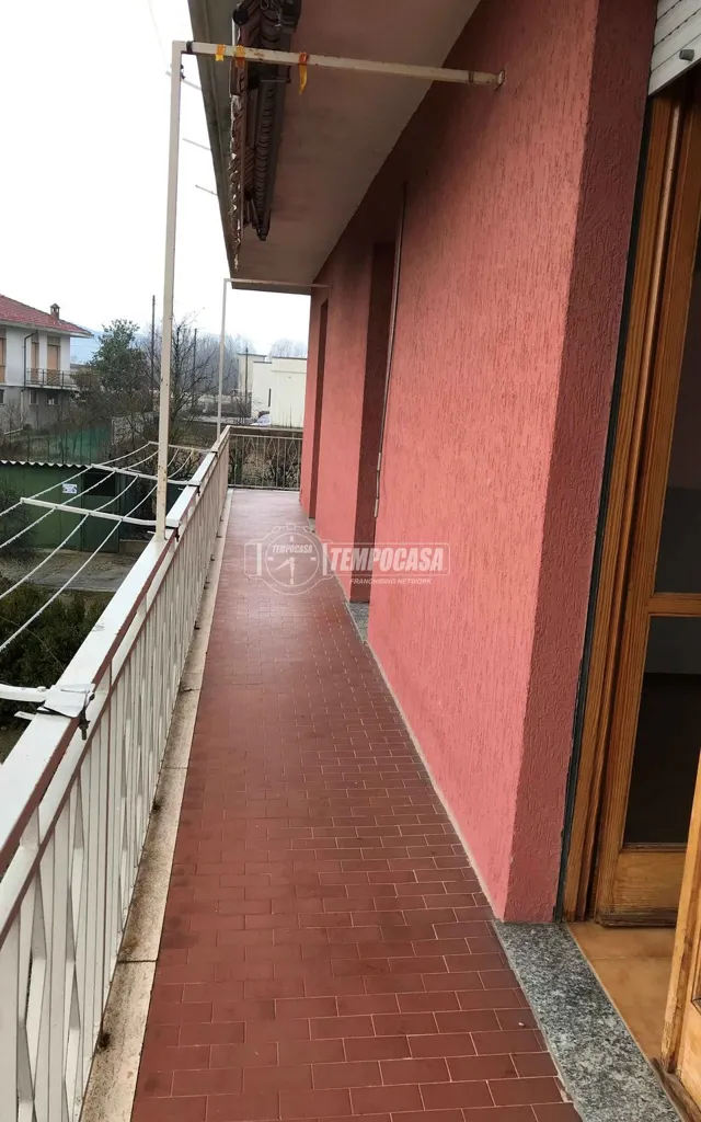 Balcon - Spacious Apartment with Balcony in Pontestura