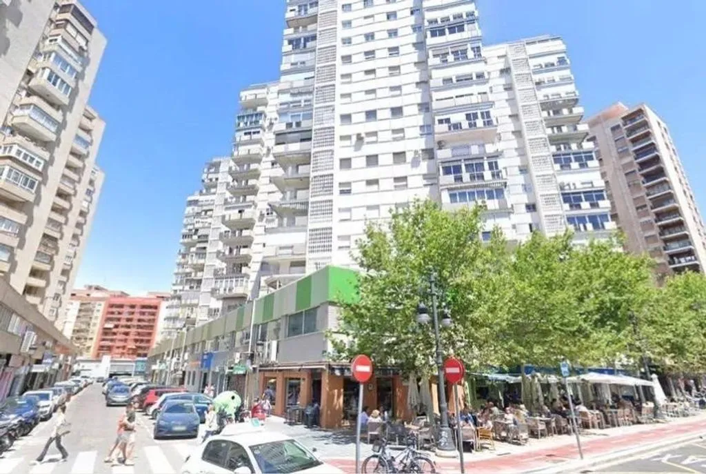 Exterior - Luxury Flat with Balcony in Valencia