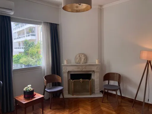 Wohnzimmer - Flat with Mountain View in Kolonaki, Athens