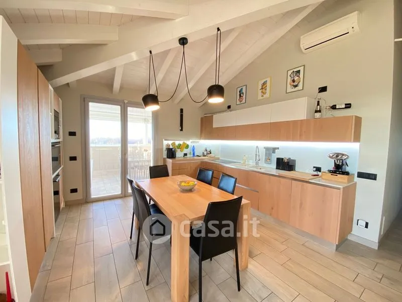 Salle à manger - Penthouse with Panoramic Terrace in Porto Viro