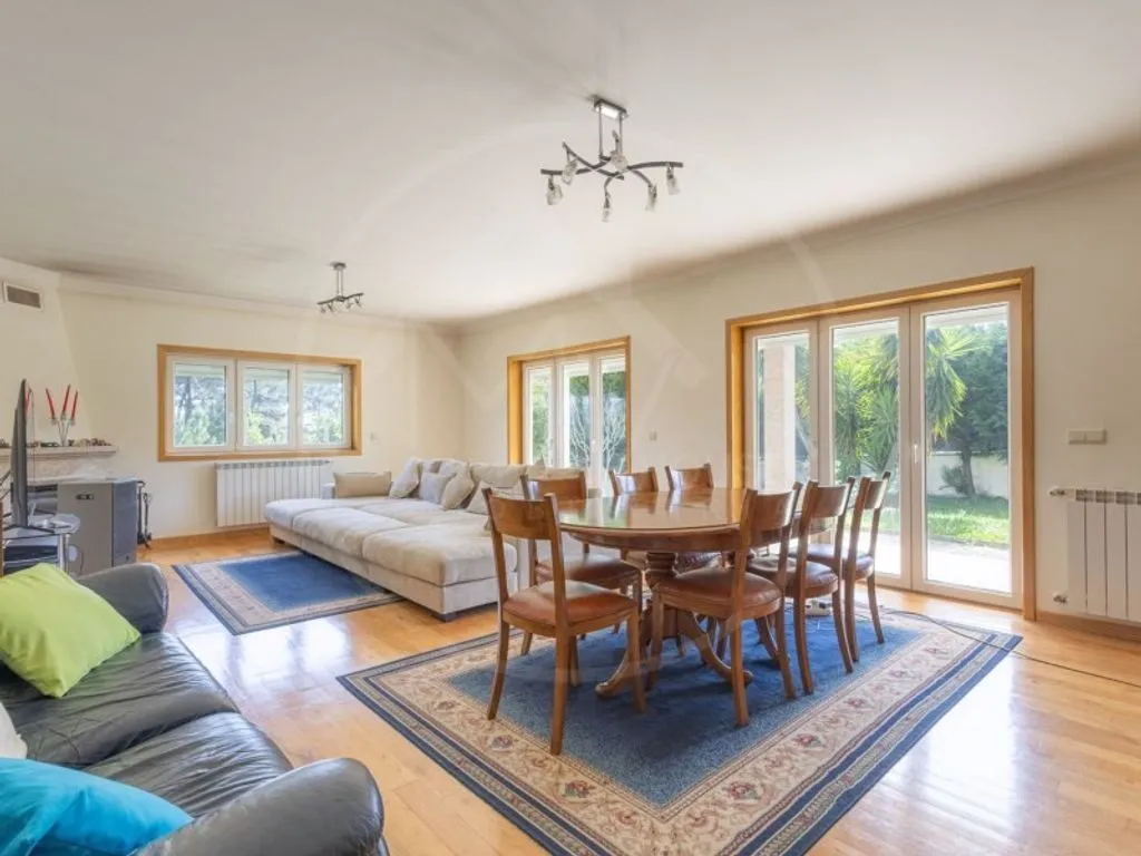 Elutuba - Luxury Villa with Garden in Adoufe, Vila Real