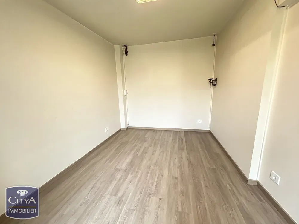 Stanze - Bright 4-Piece Apartment with Loggia in Le Mans