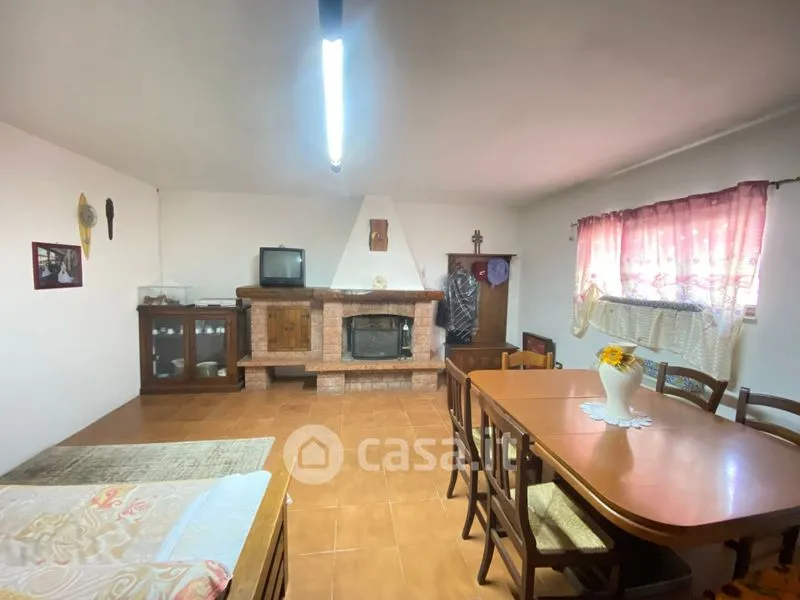 Söögituba - Three-Storey Villa with Private Garden in Mortara