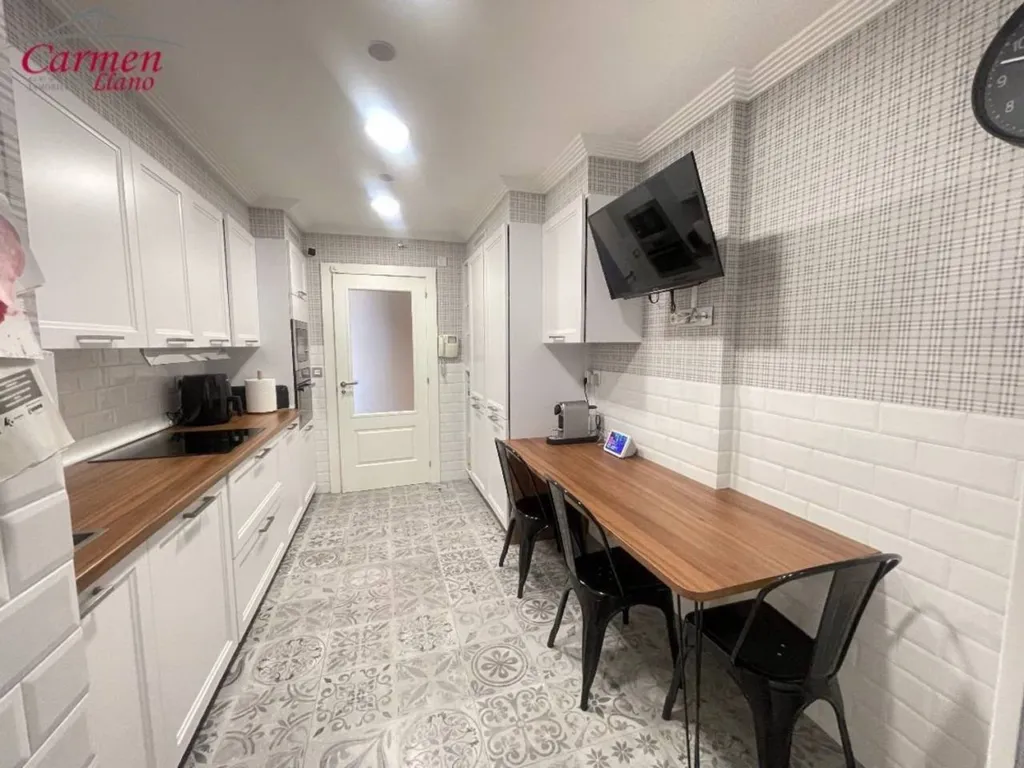 Söögituba - Spacious Apartment with Terrace in Neguri