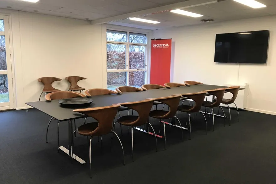 Bureau - Office Space with Parking in Farum Business District