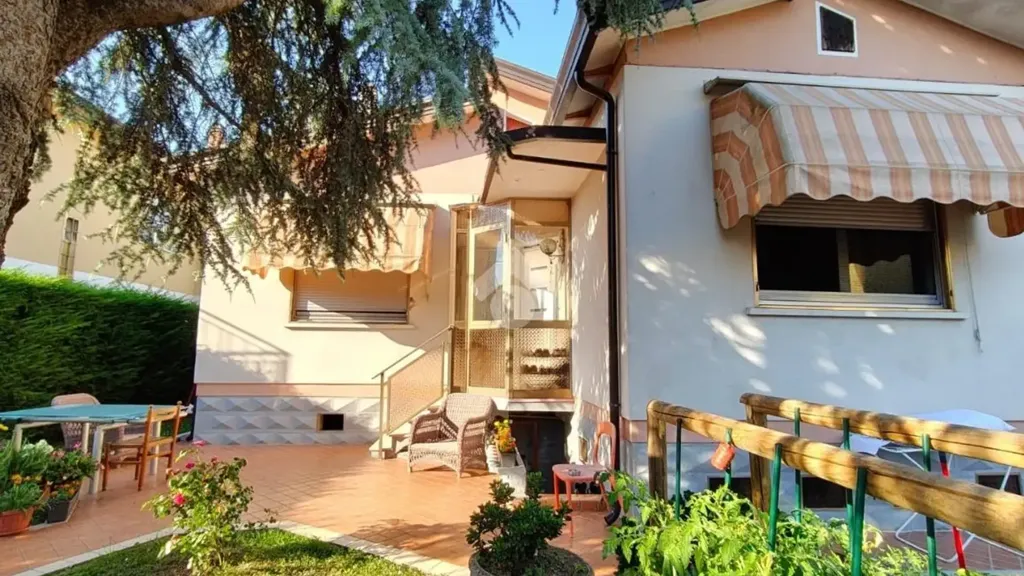 Terrasse - Rustic Villa with Garden in Spinea Centre