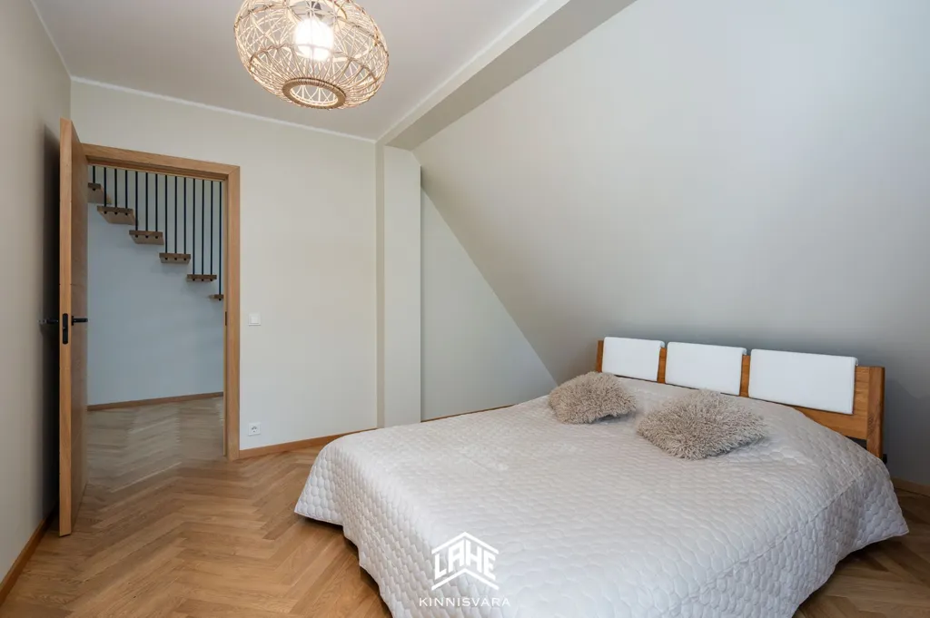 Magamistoad - 5-Bedroom Apartment with Balcony in Tartu