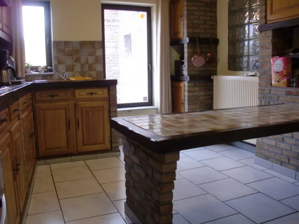 Cuisine - Maison Fermette avec Jardin à Pâturages