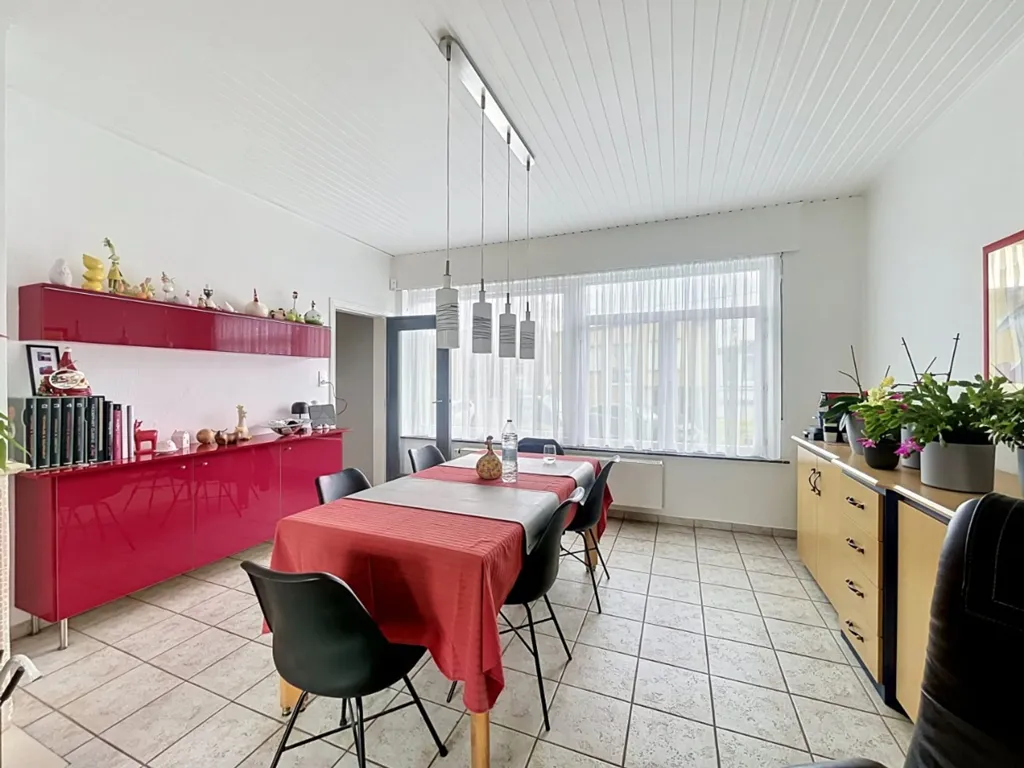 Söögituba - Semi-Detached House with Garden in Herstal