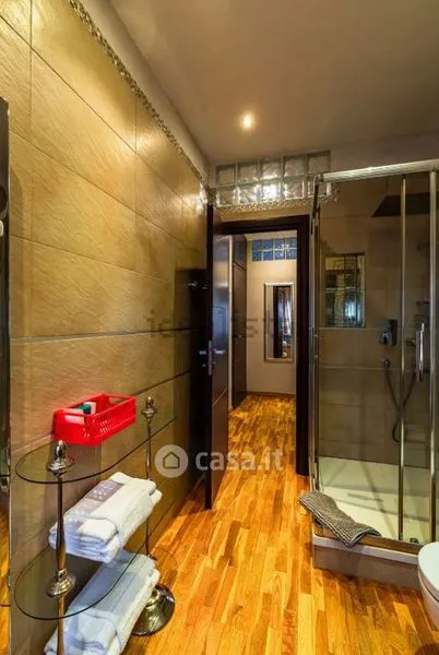 Salles de bain - Rearranged Two-Bedroom in Quiet Area, Turin