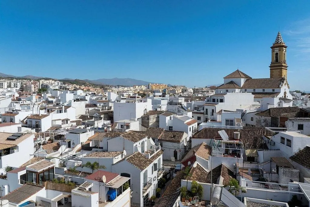 Townhouse with Terraces in Estepona Centre