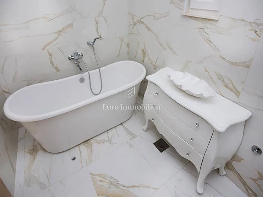Salles de bain - Luxury Villa with Pool in Baška Voda