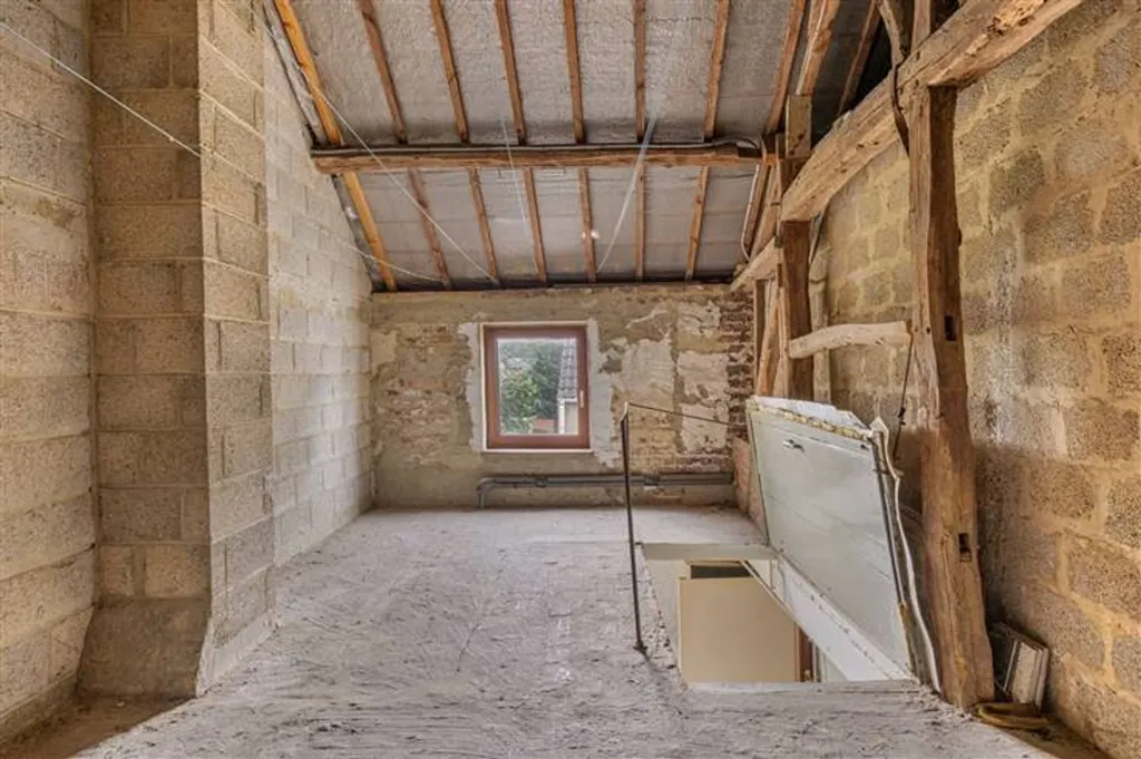Toad - Farmhouse to Renovate with Garden in Gilmont
