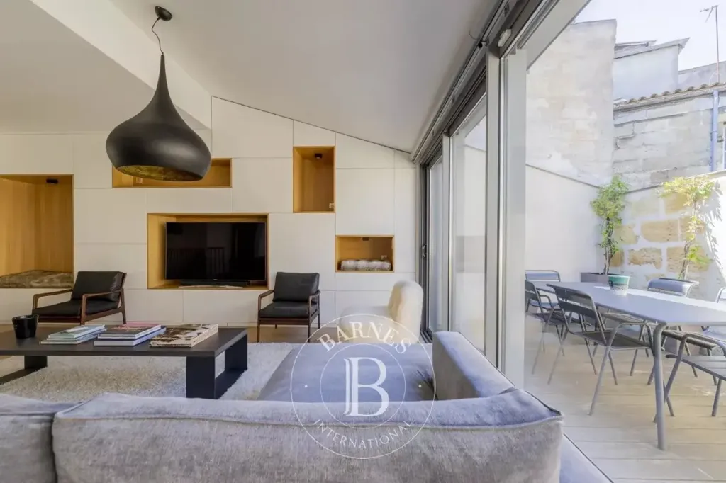 Soggiorno - Luxury Duplex with Balcony in Bordeaux