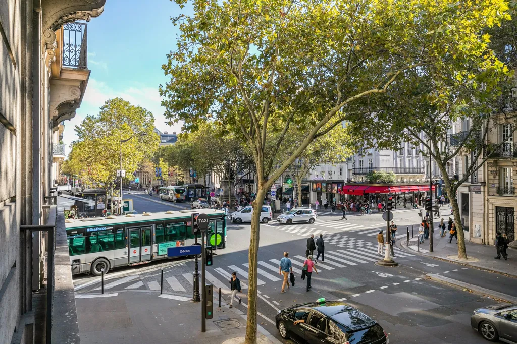 Välivaade - 4-Bed Apartment with Open View in Paris 6th