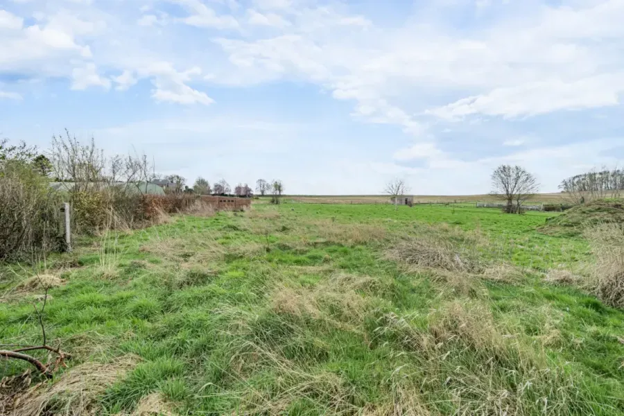 Garden - Building Land with South-East Orientation in Petit-Hallet