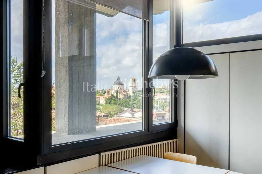 Salle à manger - Luxury Penthouse with River View in Verona