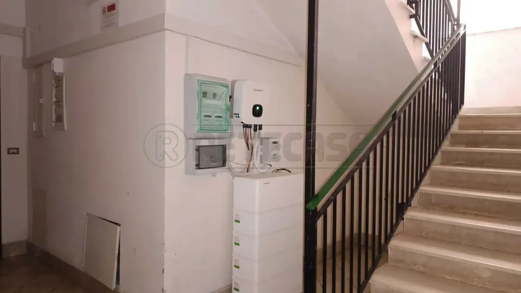 Pièces - Rear-Facing Apartment with Terrace in Ladispoli